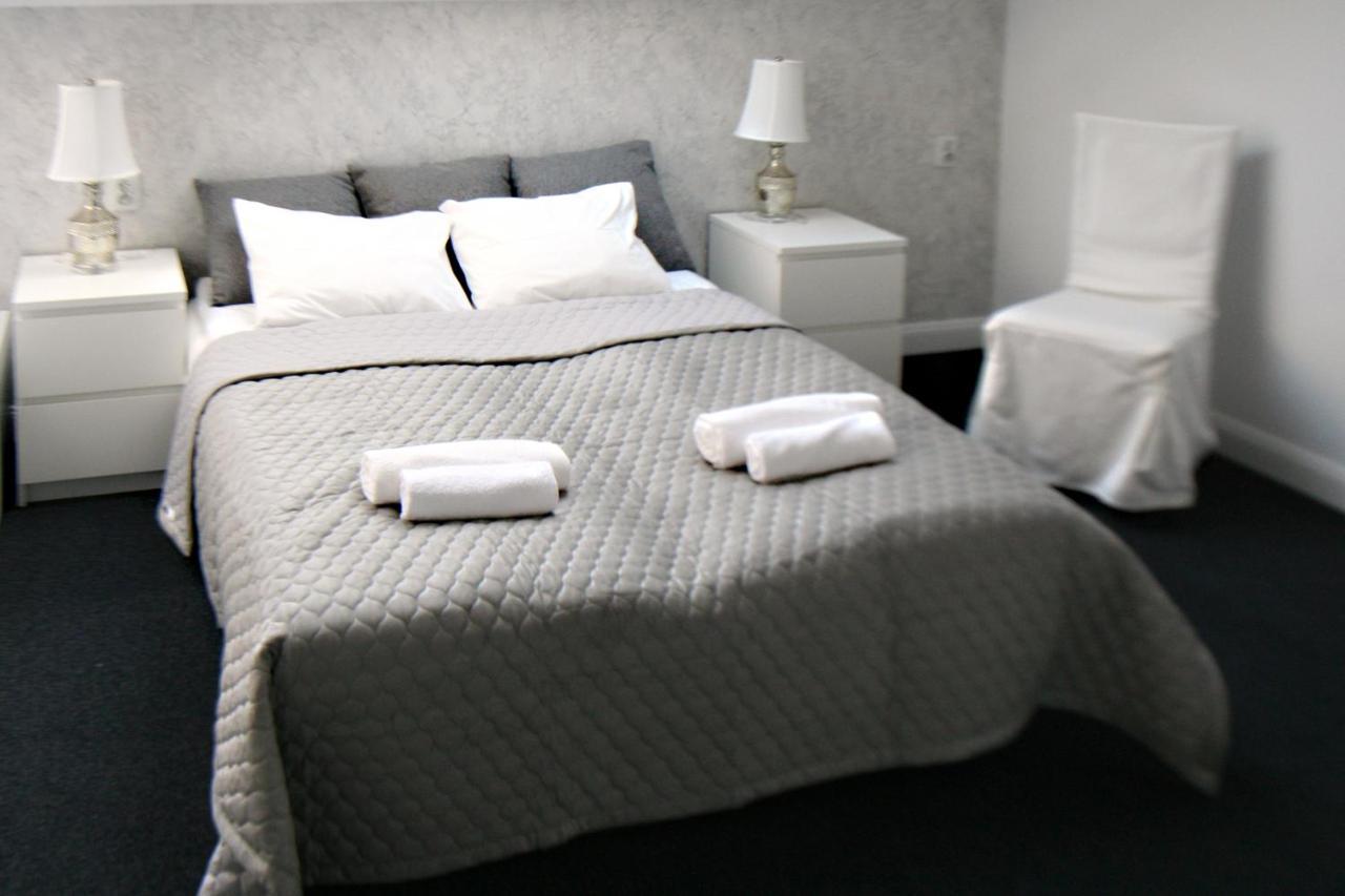 Drukarnia Smaku Hotel Олава Екстериор снимка